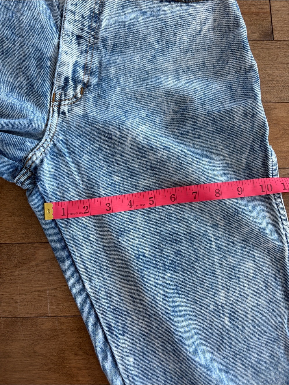 Vintage Relaxed Fit Women's Acid Wash Jeans - Light Blue - Picture 10 of 12